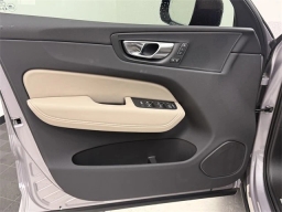 Volvo XC60 Plus B5 AWD 2026