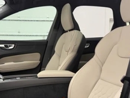 Volvo XC60 Plus B5 AWD 2026