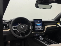 Volvo XC60 Plus B5 AWD 2026