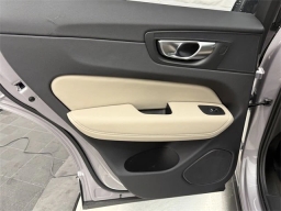 Volvo XC60 Plus B5 AWD 2026