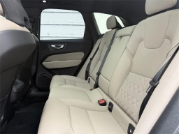 Volvo XC60 Plus B5 AWD 2026