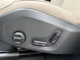 Volvo XC60 Plus B5 AWD 2026