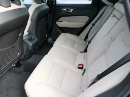 Volvo XC60 Plus B5 AWD 2026