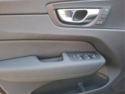 Volvo XC60 Plus B5 AWD 2026