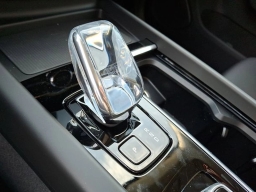 Volvo XC60 Plus B5 AWD 2026