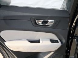 Volvo XC60 Plus B5 AWD 2026