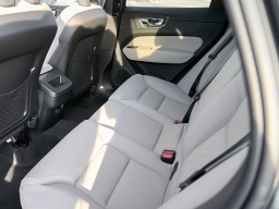 Volvo XC60 Plus B5 AWD 2026