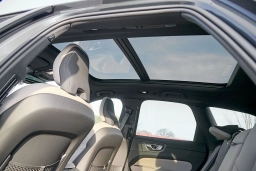 Volvo XC60 Plus B5 AWD 2026