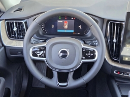 Volvo XC60 Plus B5 AWD 2026