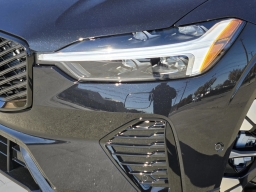 Volvo XC60 Plus B5 AWD 2026