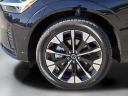 Volvo XC60 Plus B5 AWD 2026