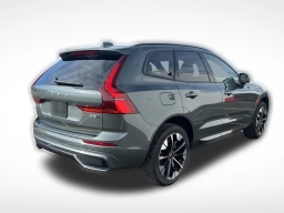 Volvo XC60 Plus B5 AWD 2026