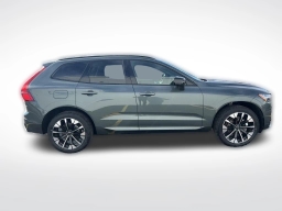 Volvo XC60 Plus B5 AWD 2026