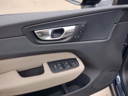 Volvo XC60 Plus B5 AWD 2026