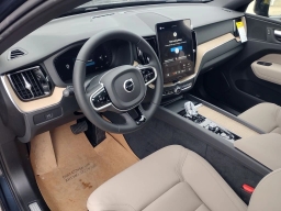 Volvo XC60 Plus B5 AWD 2026