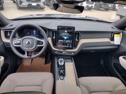 Volvo XC60 Plus B5 AWD 2026