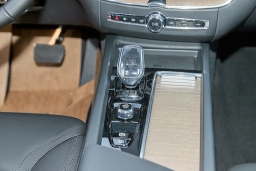 Volvo XC60 Plus B5 AWD 2026