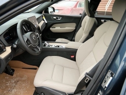 Volvo XC60 Plus B5 AWD 2026