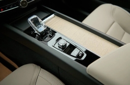 Volvo XC60 Plus B5 AWD 2026