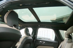 Volvo XC60 Plus B5 AWD 2026