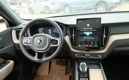 Volvo XC60 Plus B5 AWD 2026