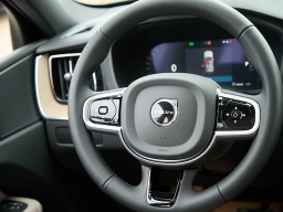 Volvo XC60 Plus B5 AWD 2026