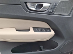 Volvo XC60 Plus B5 AWD 2026