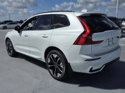 Volvo XC60 Plus B5 AWD 2026