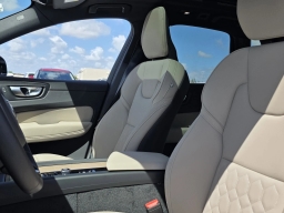 Volvo XC60 Plus B5 AWD 2026