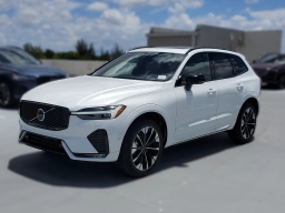 Volvo XC60 Plus B5 AWD 2026