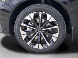 Volvo XC60 Plus B5 AWD 2026