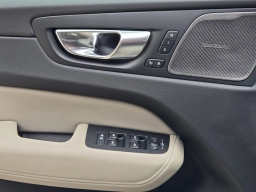 Volvo XC60 Plus B5 AWD 2026