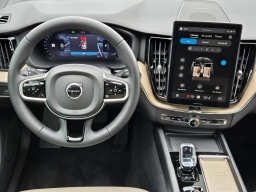 Volvo XC60 Plus B5 AWD 2026