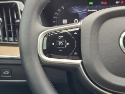 Volvo XC60 Plus B5 AWD 2026