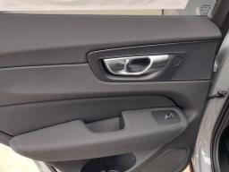 Volvo XC60 Plus B5 AWD 2026