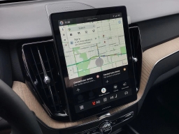 Volvo XC60 Plus B5 AWD 2026