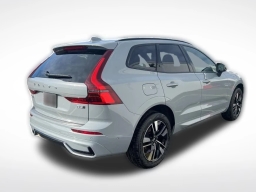 Volvo XC60 Plus B5 AWD 2026
