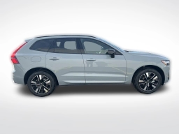 Volvo XC60 Plus B5 AWD 2026