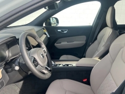 Volvo XC60 Plus B5 AWD 2026