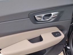 Volvo XC60 Plus B5 AWD 2026