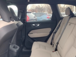 Volvo XC60 Plus B5 AWD 2026