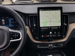 Volvo XC60 Plus B5 AWD 2026