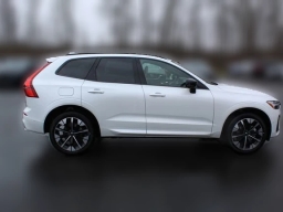 Volvo XC60 Plus B5 AWD 2026
