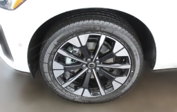 Volvo XC60 Plus B5 AWD 2026