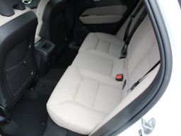 Volvo XC60 Plus B5 AWD 2026