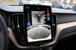 Volvo XC60 Plus B5 AWD 2026