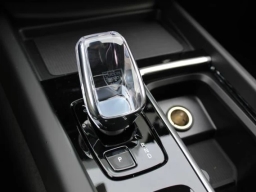 Volvo XC60 Plus B5 AWD 2026