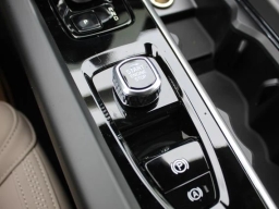 Volvo XC60 Plus B5 AWD 2026