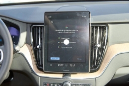 Volvo XC60 Plus B5 AWD 2026