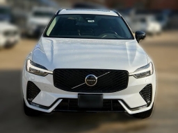 Volvo XC60 Plus B5 AWD 2026